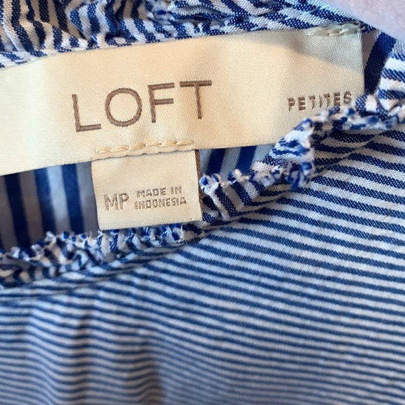 The Softest high neck ruffled sleeveless blouse with stripes and ruffles LOFT MP - Picture 7 of 7